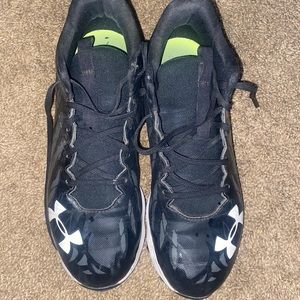 Men's size 9 Under Armour football cleats